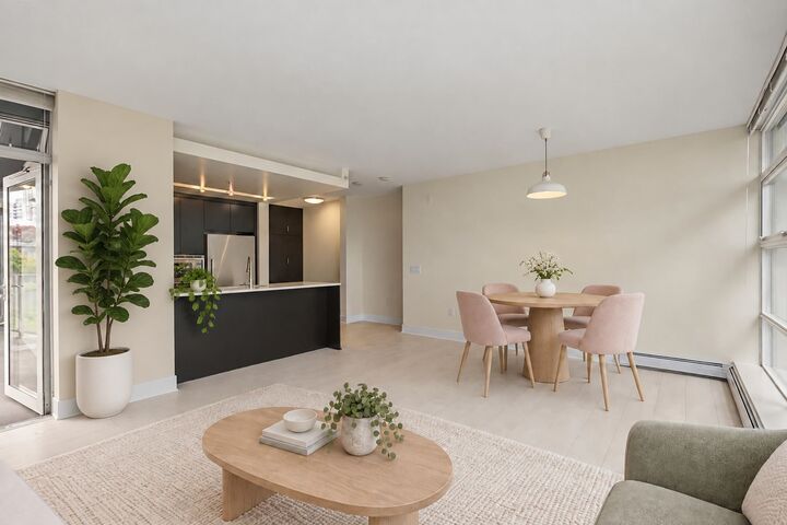 Property Photo:  158 W 13th Street 408  BC V7M 0A7 