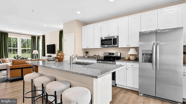 Property Photo: 256 Gravenstein Lane Hs 80 WV 25403