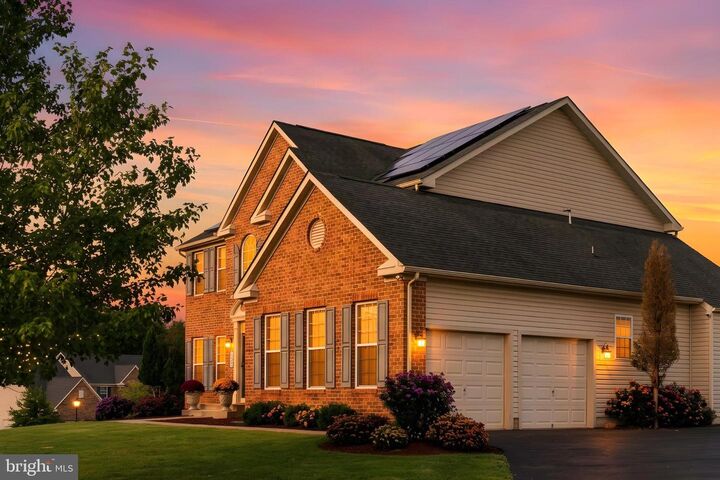 Property Photo:  9309 Mount Vernon Way  MD 20744 