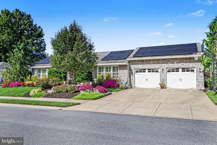 Property Photo: 453 Maple Avenue PA 17033