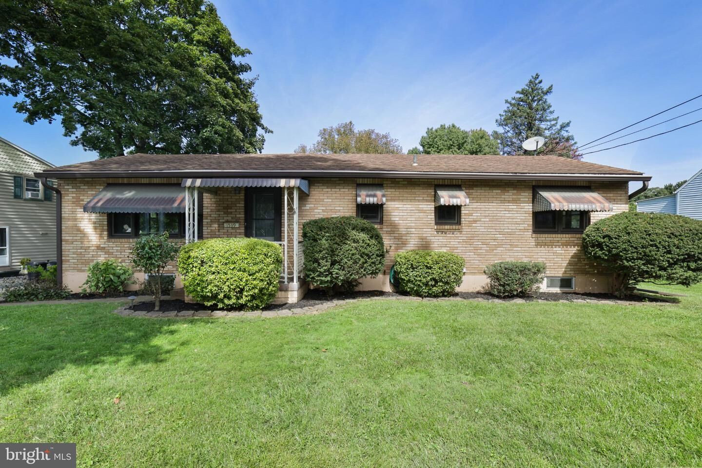 Property Photo:  1539 Spring Garden Street  PA 18042 
