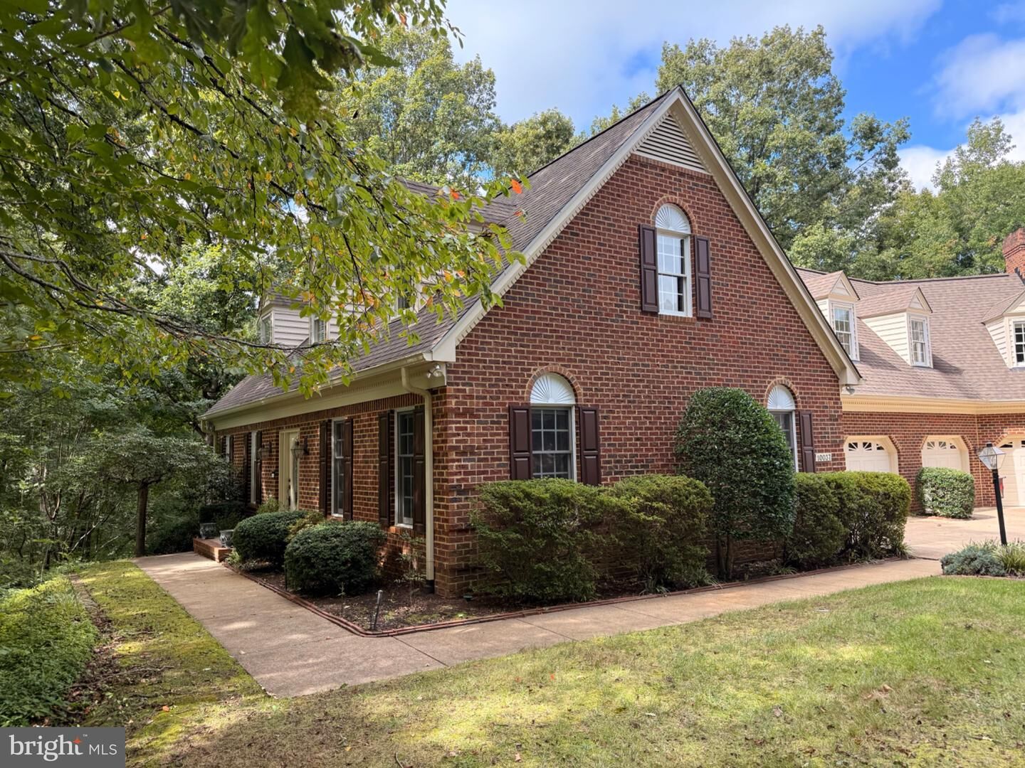 Property Photo:  10037 Altamont Circle  VA 22408 