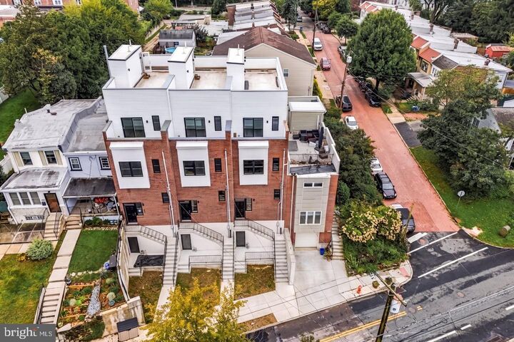 Property Photo:  303B Fountain Street  PA 19128 