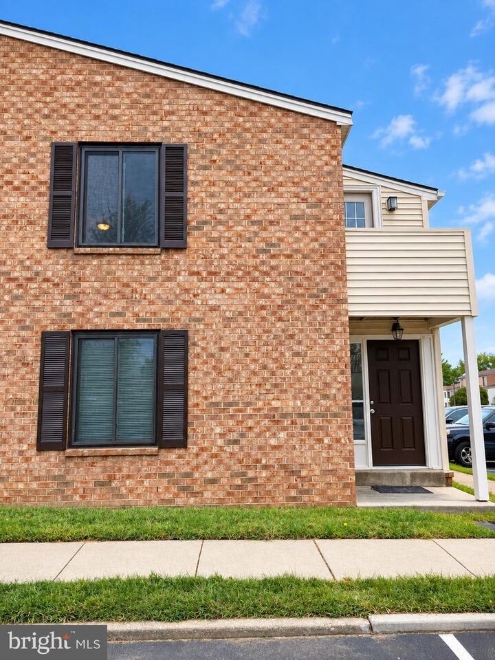 Property Photo: 19484 Brassie Place MD 20886