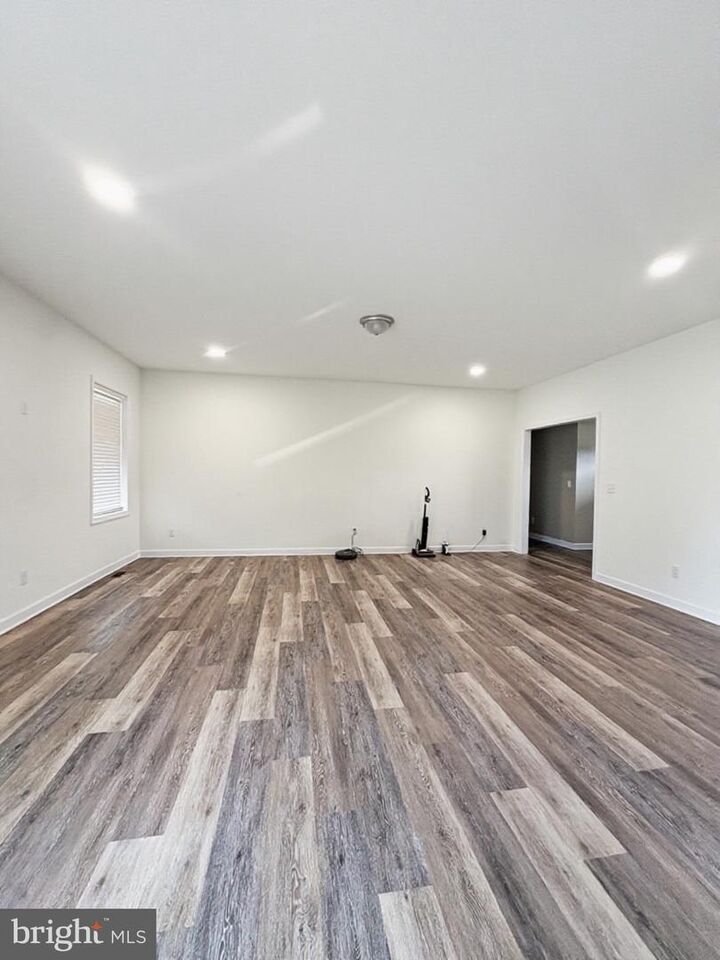 Property Photo: 64 Glenoak Court DE 19934