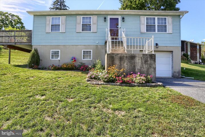 Property Photo:  25 Dartmouth Street  PA 17109 