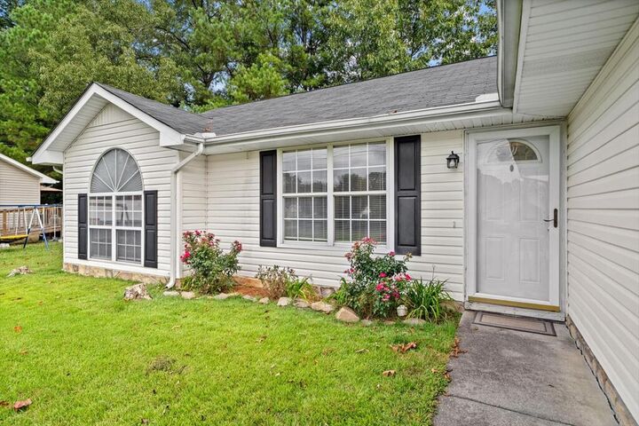 Property Photo:  469 Diamond Way  GA 30705 