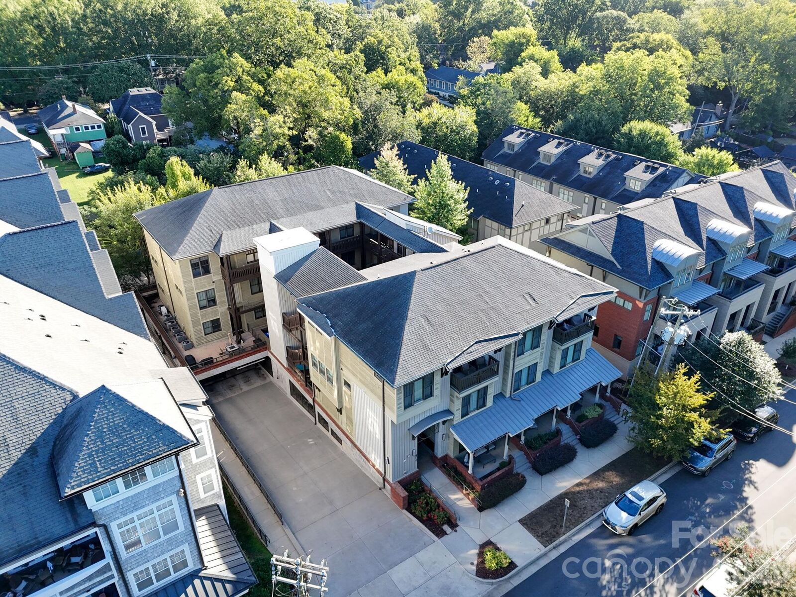 Property Photo:  317 E Tremont Avenue 105  NC 28203 
