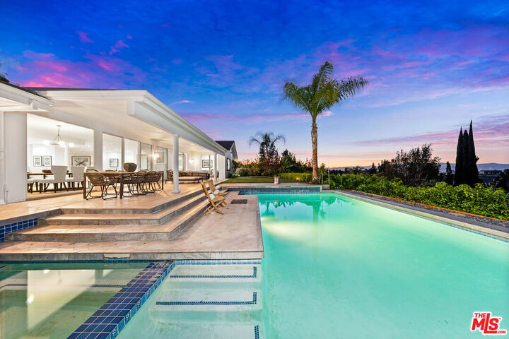 Property Photo: 16053 Sabana Ln CA 91436