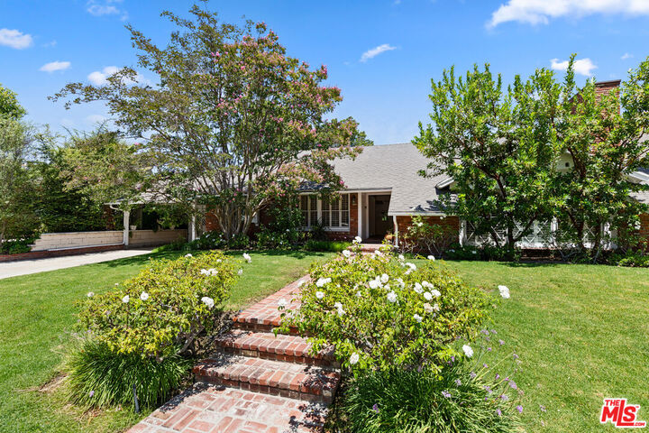 Property Photo:  16011 Meadowcrest Rd  CA 91403 