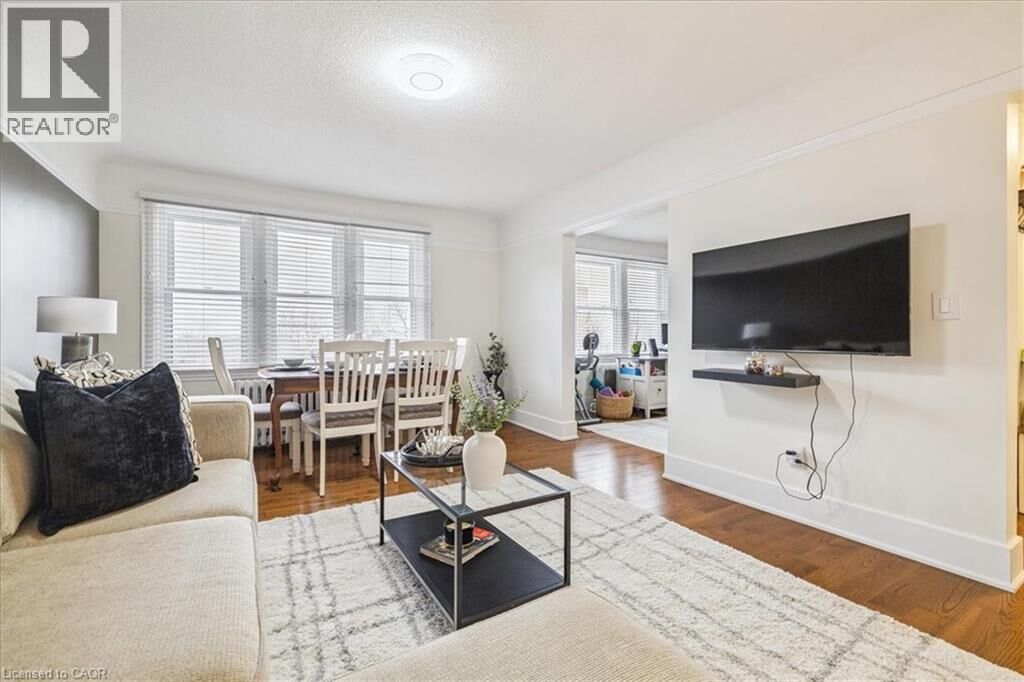 Property Photo:  21 Mountwood Avenue 6  ON L8N 2G8 