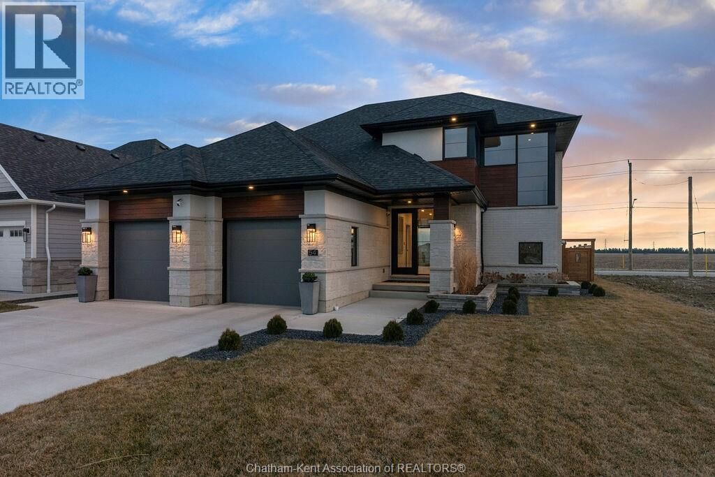 Property Photo:  54 Dundee Drive West  ON N7M 0S7 