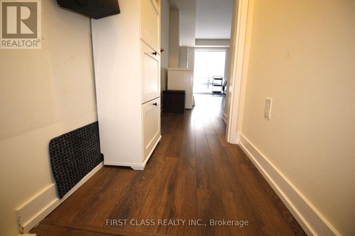 Property Photo:  2 Westmeath Lane 2113  ON L6B 1N5 
