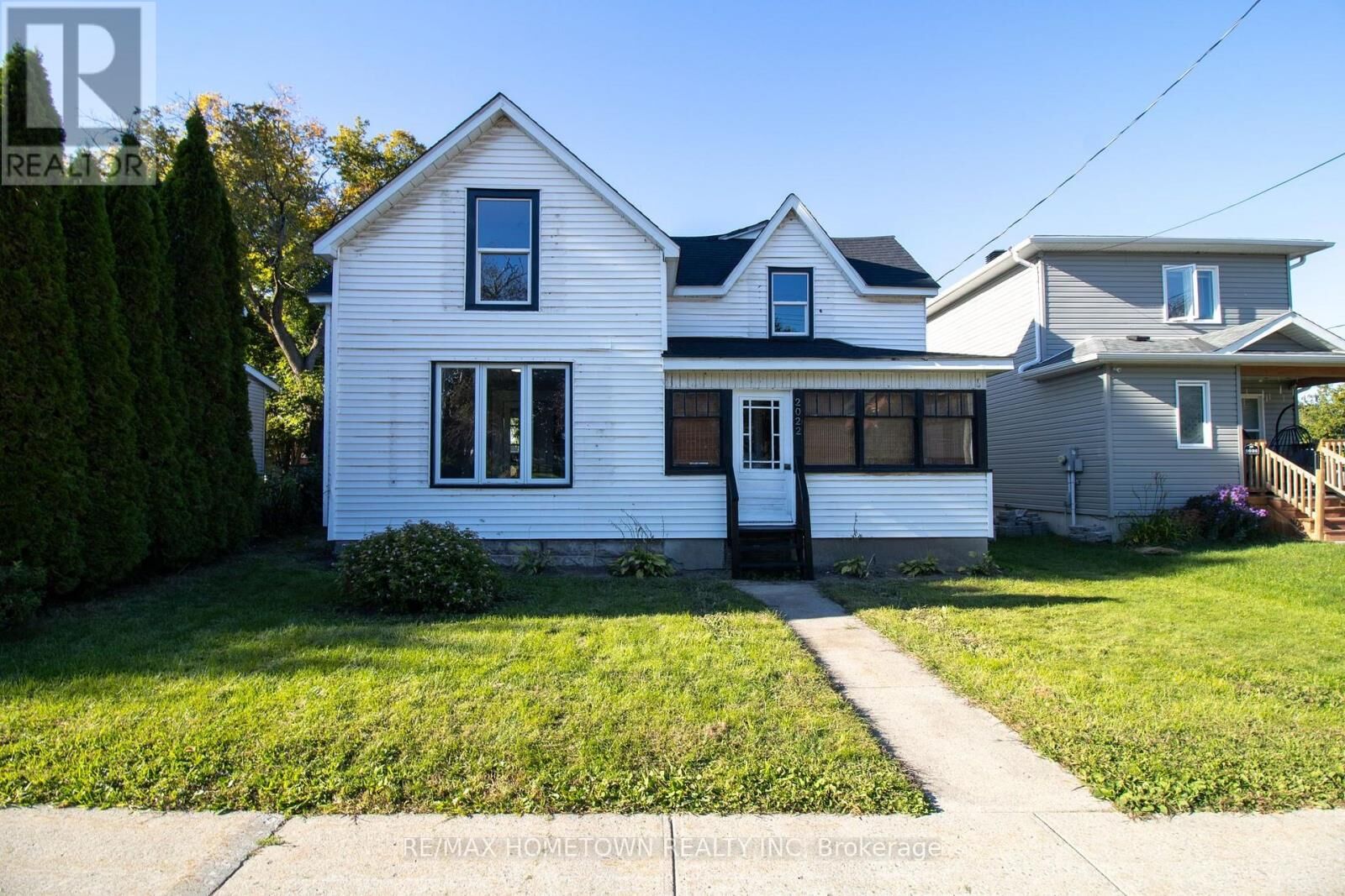 Property Photo:  2022 Dundas Street North  ON K0E 1E0 