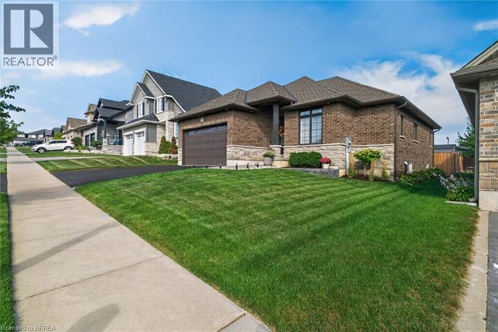 Property Photo:  14 Masters Lane  ON N3L 0H3 