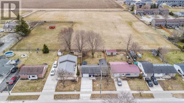 Property Photo:  161 Huron Street East  ON N0M 1S1 