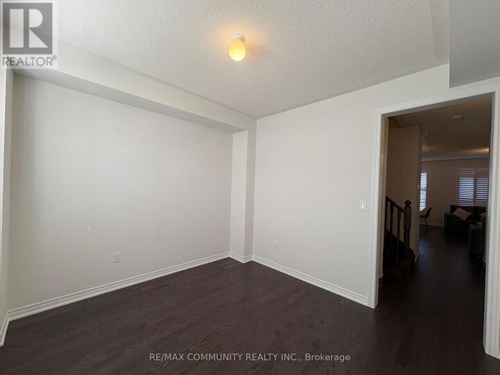 Property Photo:  2905 Starlight Drive  ON L1X 0S1 