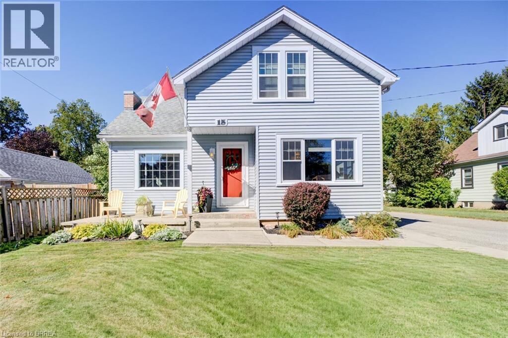 Property Photo:  15 Lyndsay Street  ON N3T 2C6 