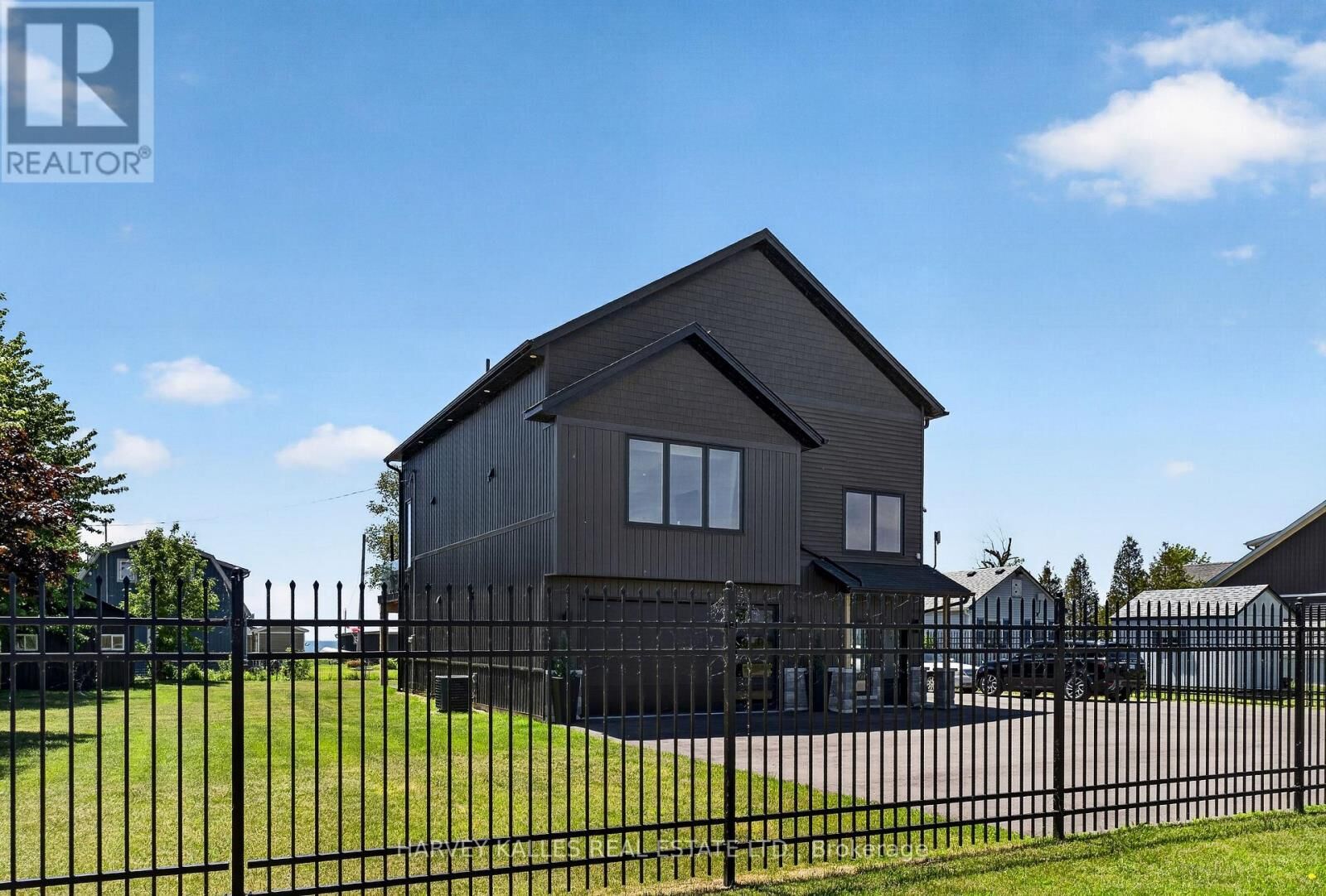 Property Photo:  3184 Lakeshore Road  ON N1A 2W8 
