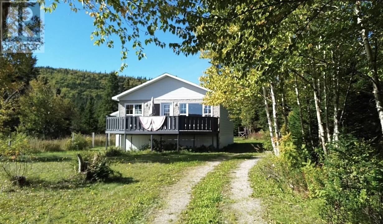 Property Photo:  735 Lakeview Road  NL A0L 1G0 