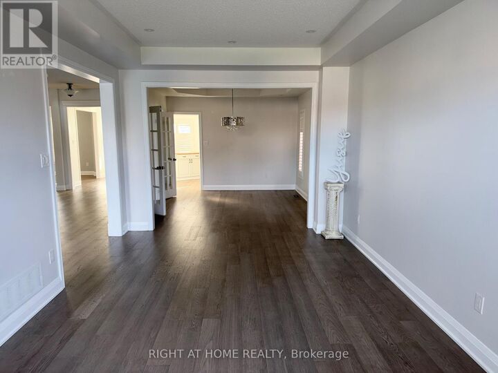 Property Photo: 1179 Ravenscroft Road ON L1T 0H9