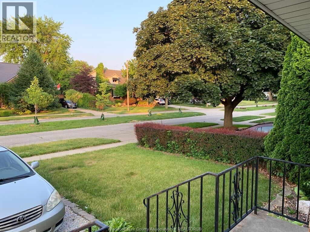 Property Photo:  835 Isabelle Lower  ON N8S 3A9 