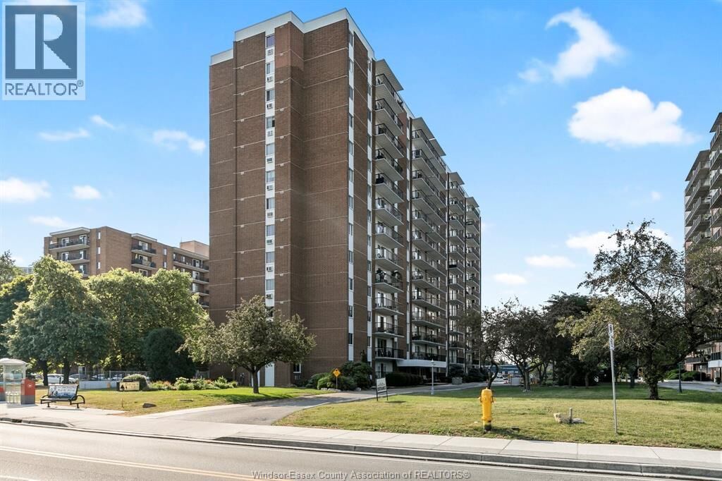Property Photo:  8591 Riverside Drive East 801  ON N8S 1G3 