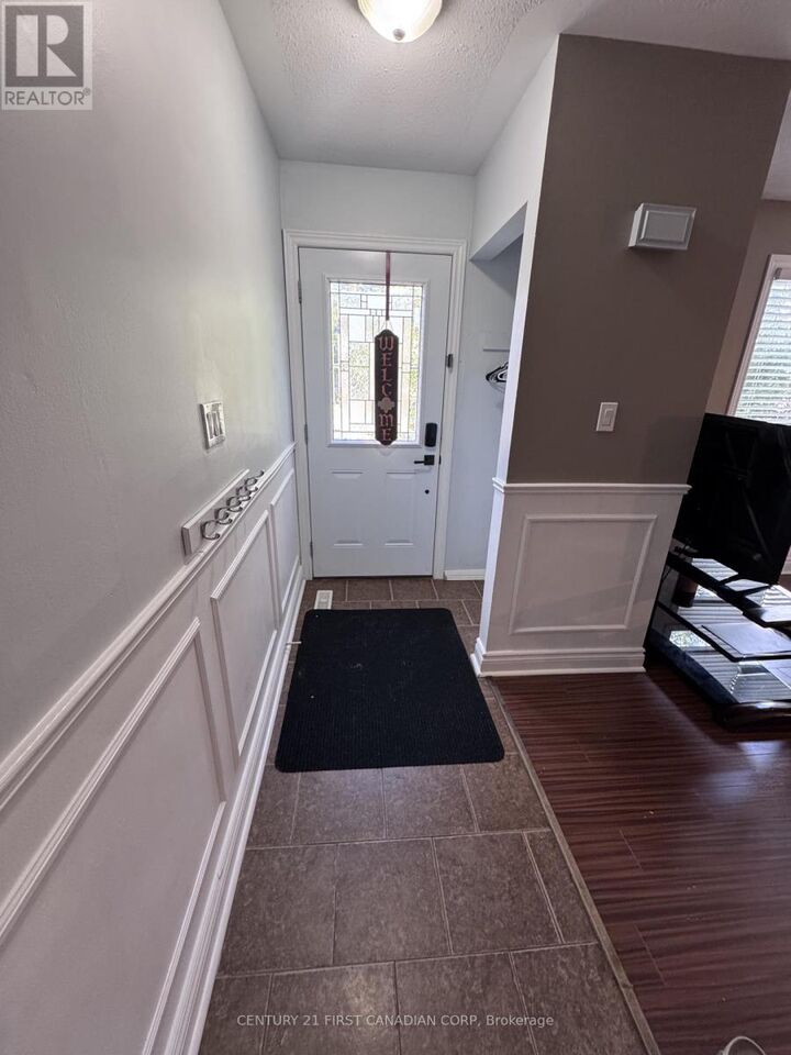 Property Photo:  21 Denlaw Road  ON N6G 3L3 