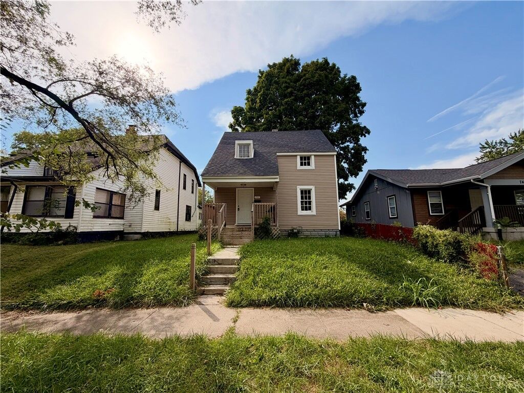 Property Photo: 737 Leland Avenue OH 45402