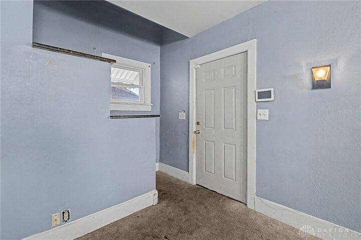 Property Photo:  24 N Quentin Avenue  OH 45403 