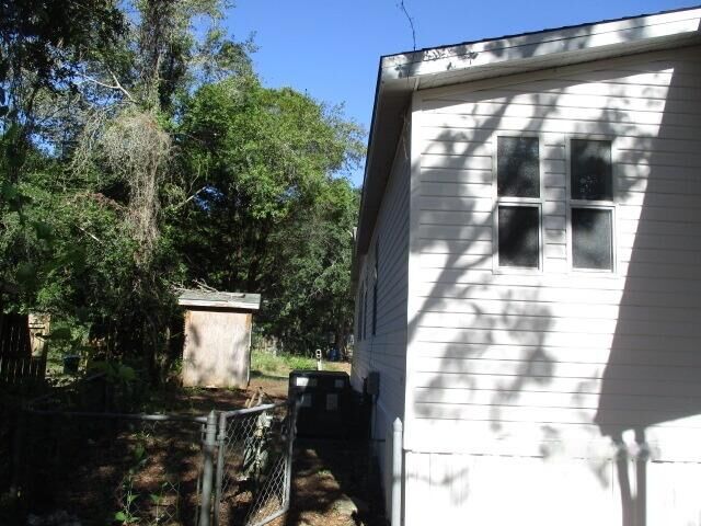 Property Photo:  1020 Everglade Drive  FL 32578 
