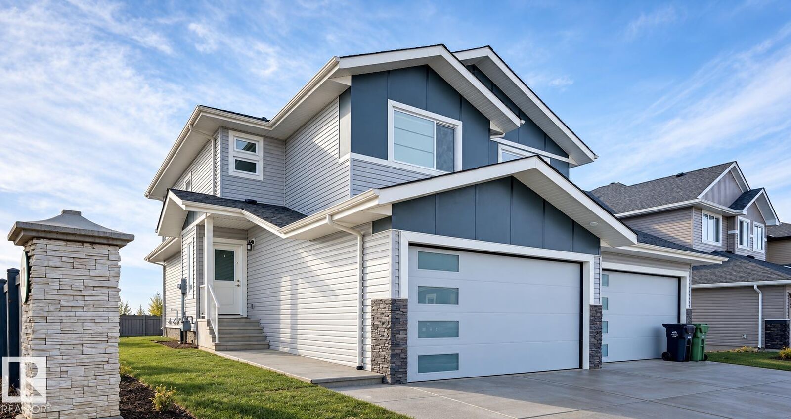 Property Photo:  72 McLean Bend Upper  AB T9E 1A3 