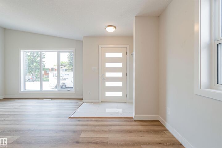 Property Photo:  12117 85 Street NW  AB T5B 3G5 