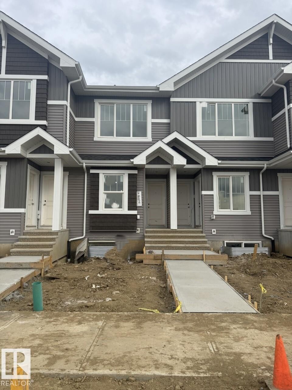Property Photo: 7089 Rosenthal Drive NW AB T5T 7L4