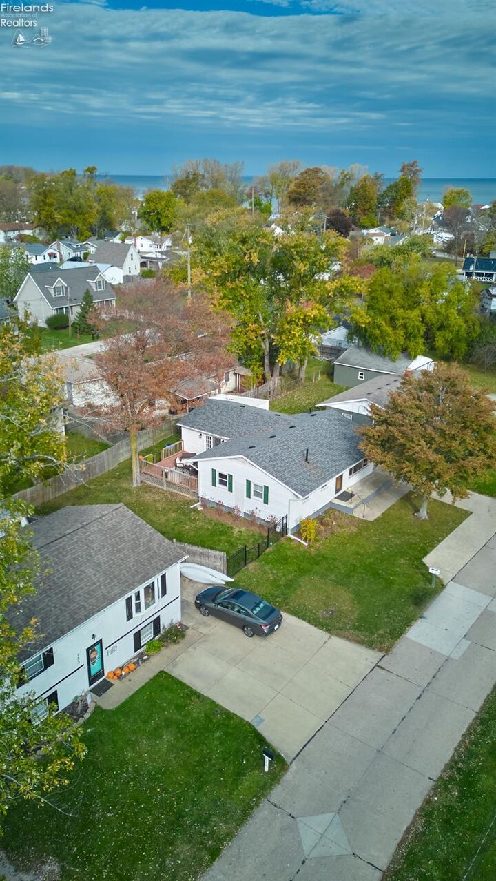 Property Photo:  133 Richland Avenue  OH 44839 