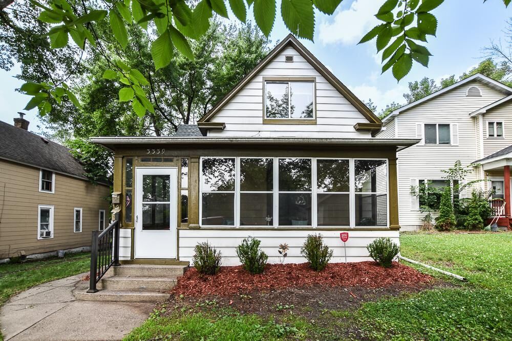 Property Photo:  3339 Aldrich Avenue N  MN 55412 