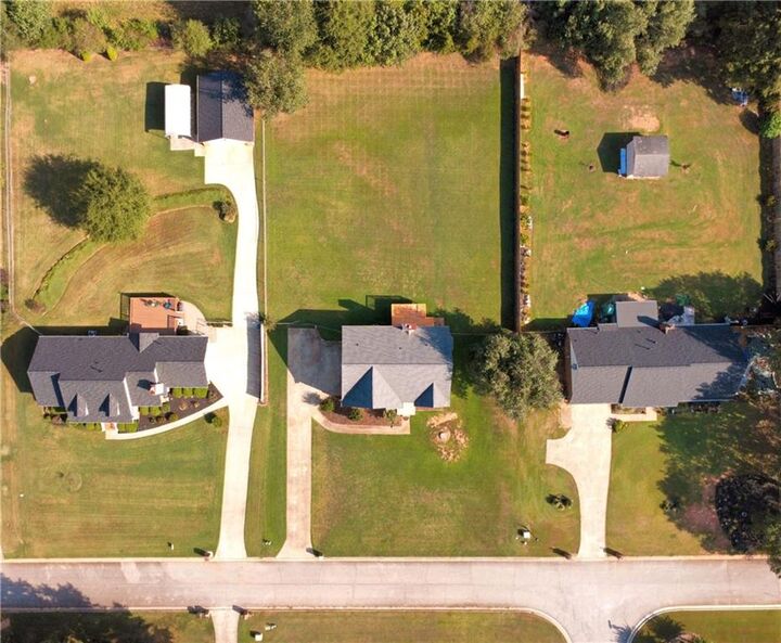 Property Photo: 425 Freedom Drive GA 30252