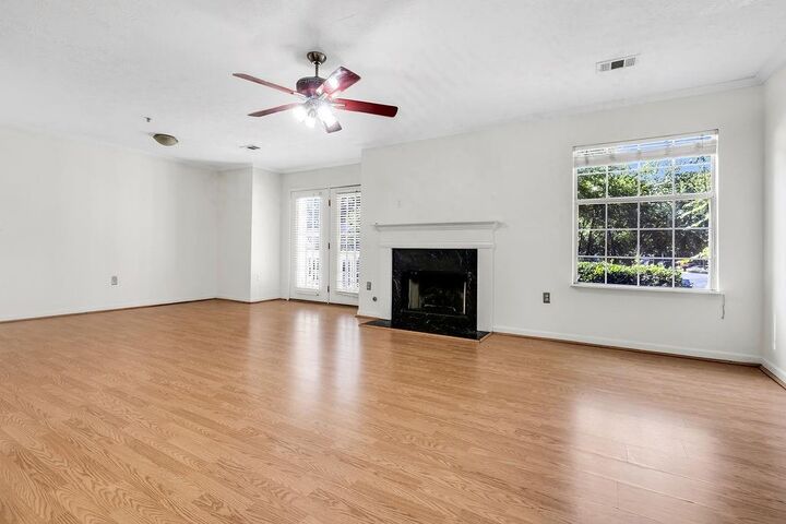Property Photo:  1452 Keys Crossing Drive  GA 30319 
