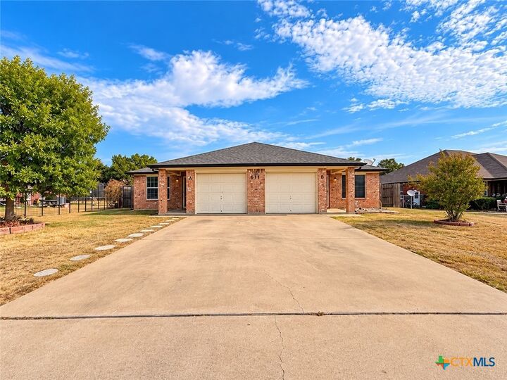 Property Photo:  611 Bermuda Street A-B  TX 76522 