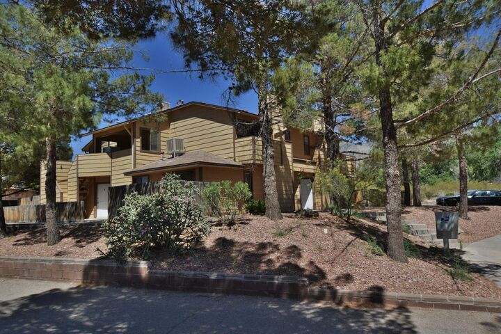 Property Photo:  2100 Stardust Court  NM 88310 