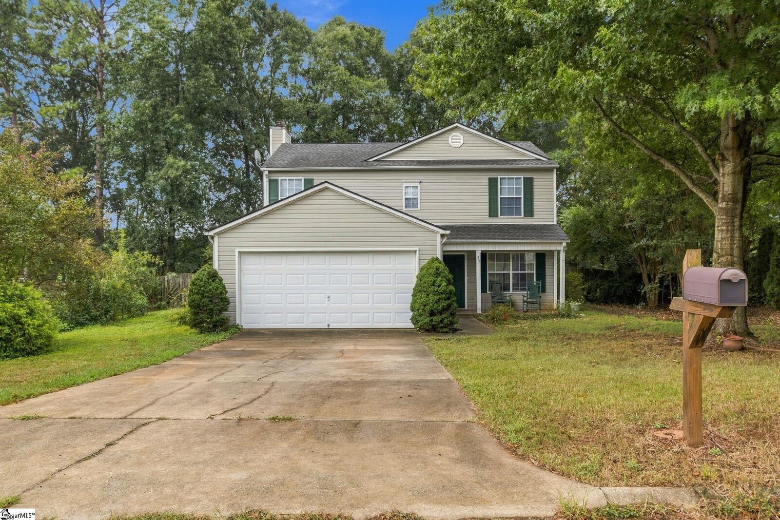 Property Photo:  18 Reedy River Way  SC 29605-6406 