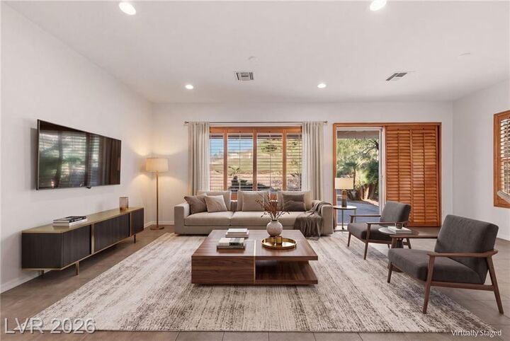 Property Photo: 26 Fountainhead Circle NV 89052