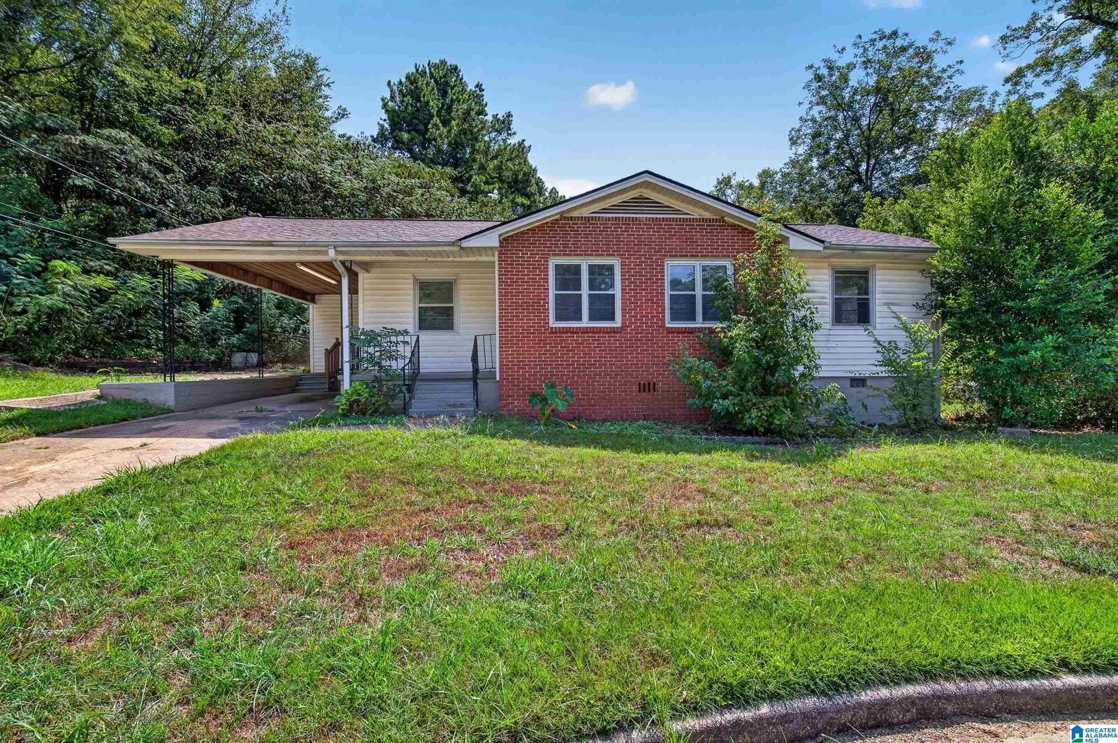 Property Photo:  201 Sanford Drive  AL 35215 