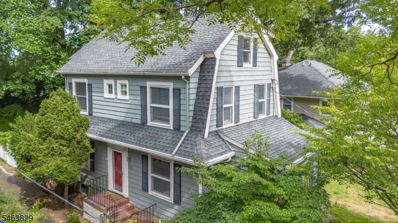 Property Photo:  133 Buckingham Rd  NJ 07043 
