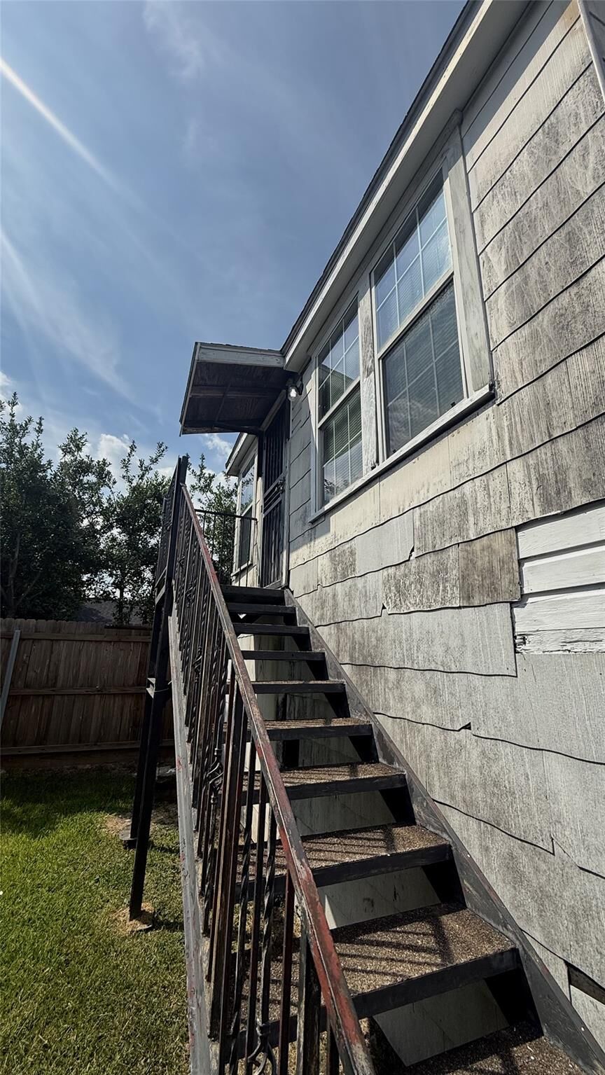 Property Photo: 716 Joyce TX 77009