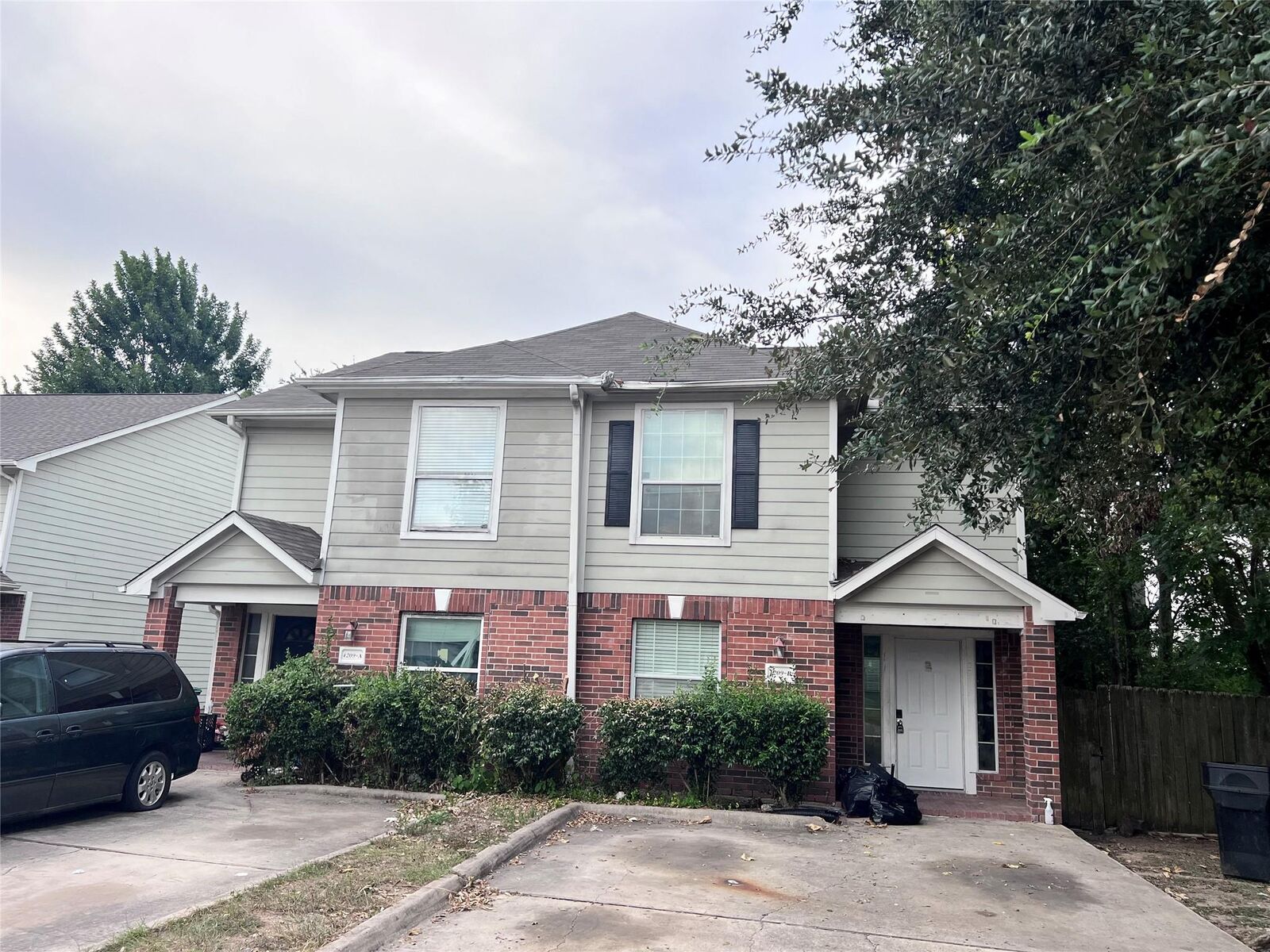 Property Photo:  4209 Clover Street B  TX 77051 
