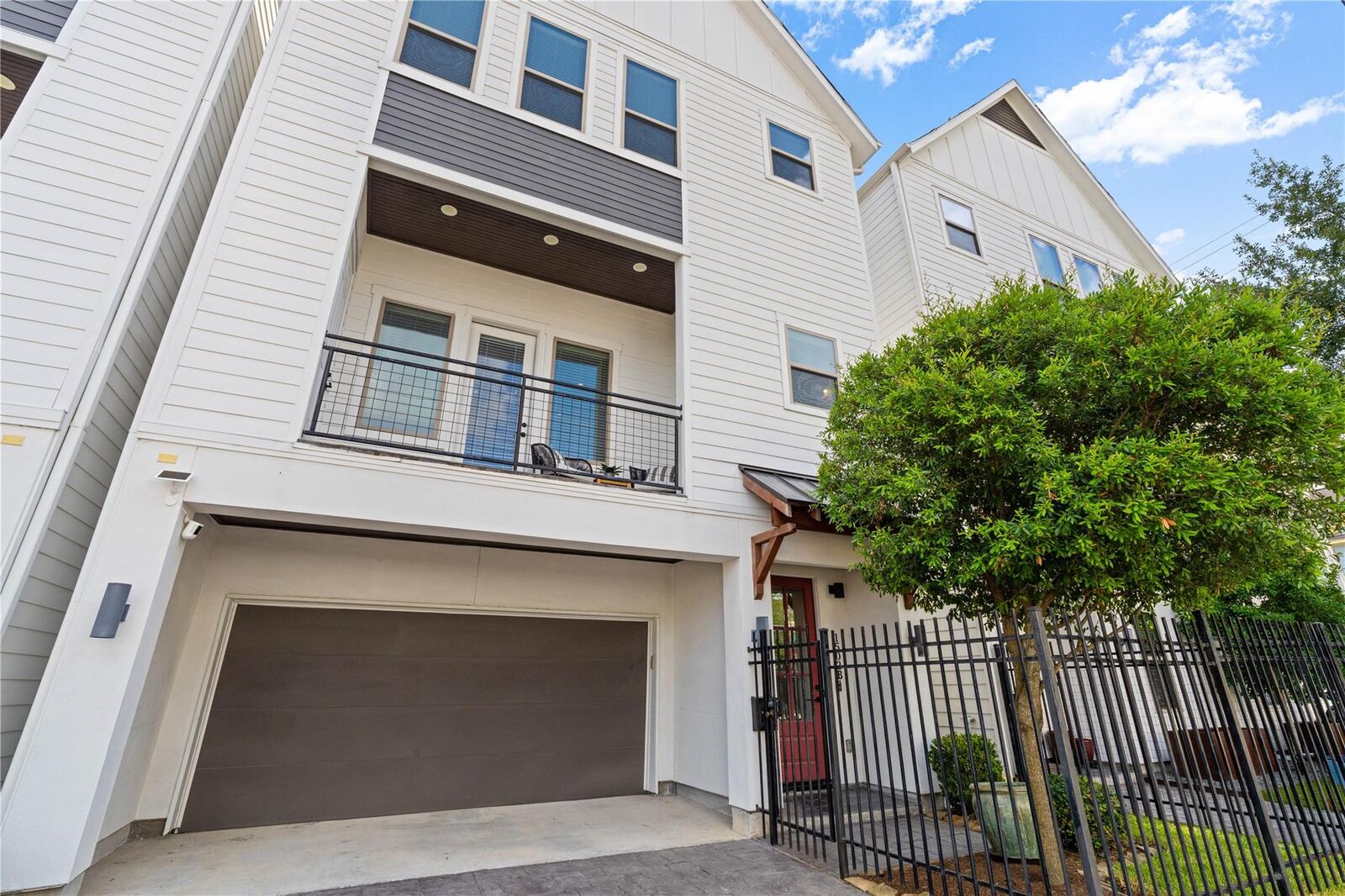 Property Photo: 1502 Nashua Street B TX 77008