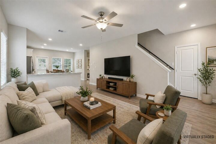 Property Photo:  1723 Thompson Street  TX 77568 