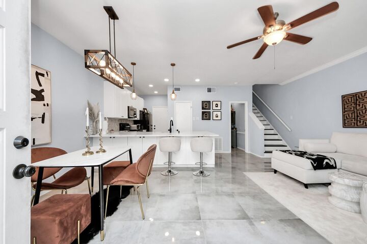 Property Photo:  3800 Tanglewilde Street 503  TX 77063 