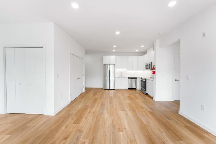 Property Photo: 175 West 7th St 410 NJ 07002